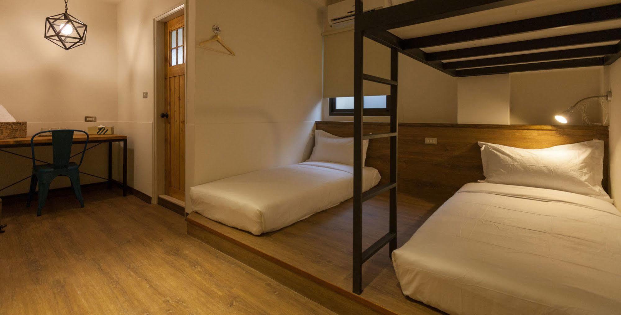 Mini Voyage Hostel Hualien City Exterior photo